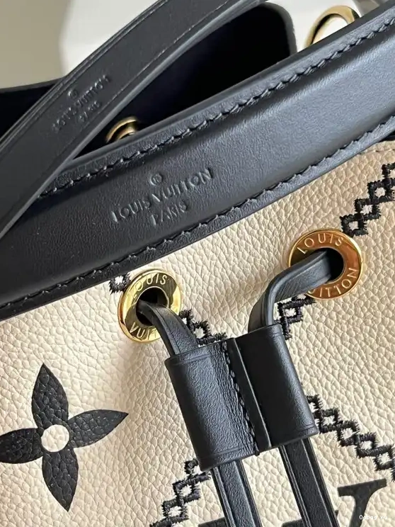 BB LOUIS VUITTON NÉONOÉ 0606